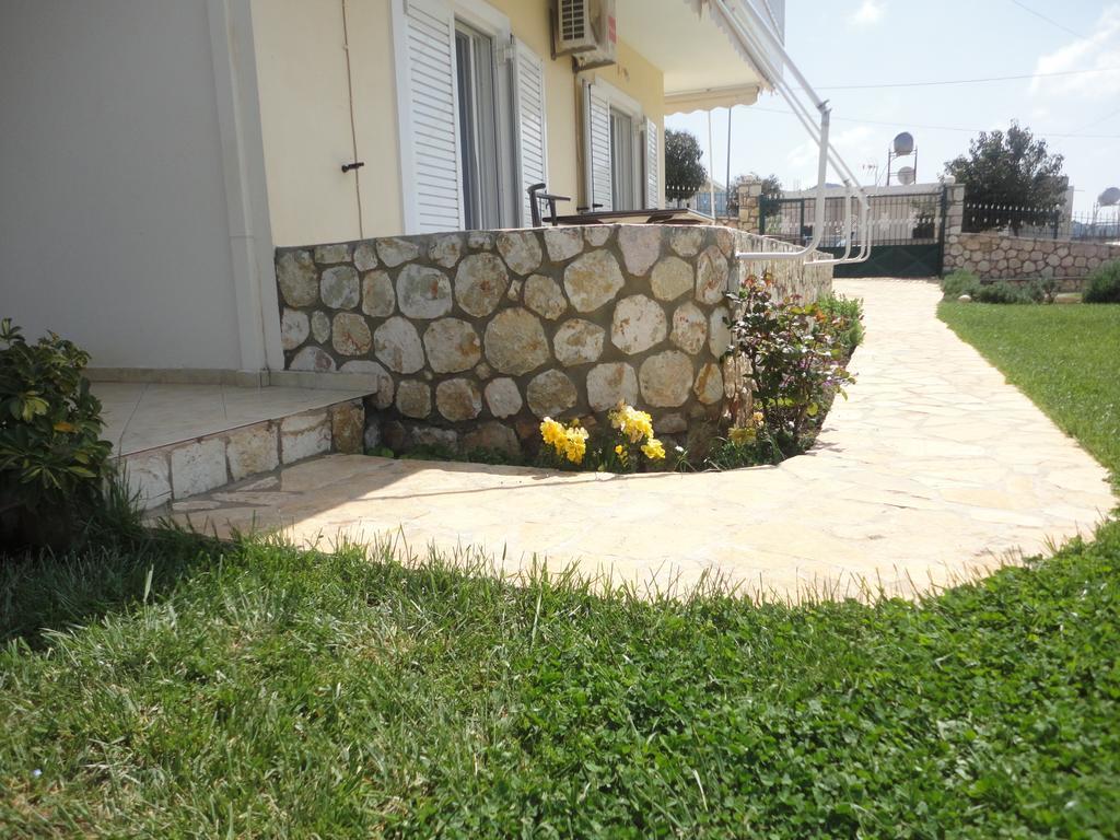 Oruci Apartments Ksamil Habitación foto