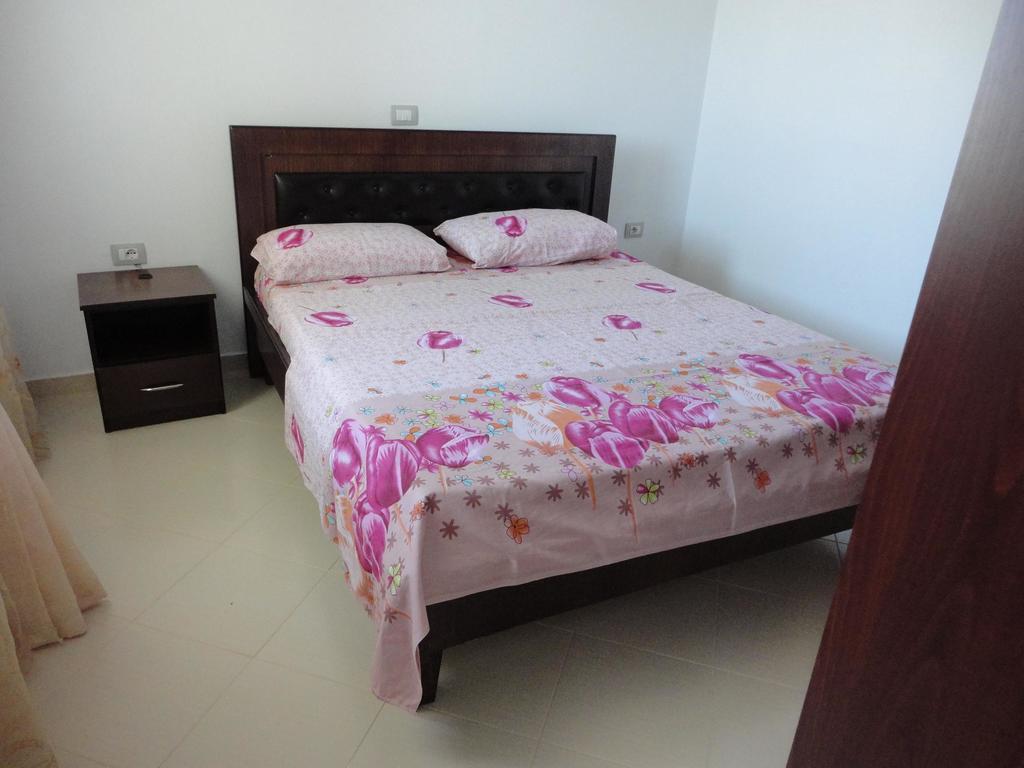 Oruci Apartments Ksamil Habitación foto